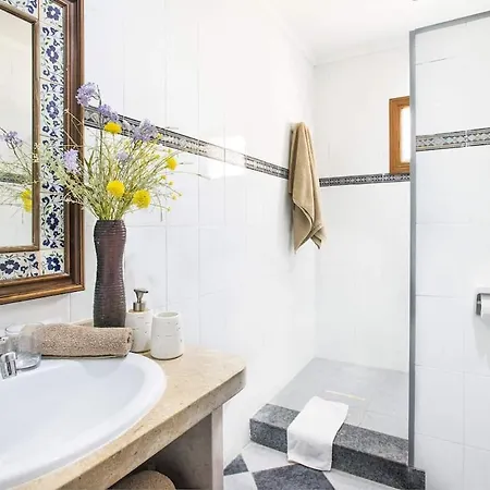 New! Orquidea - Walking Distance To 'la Sort' 빌라